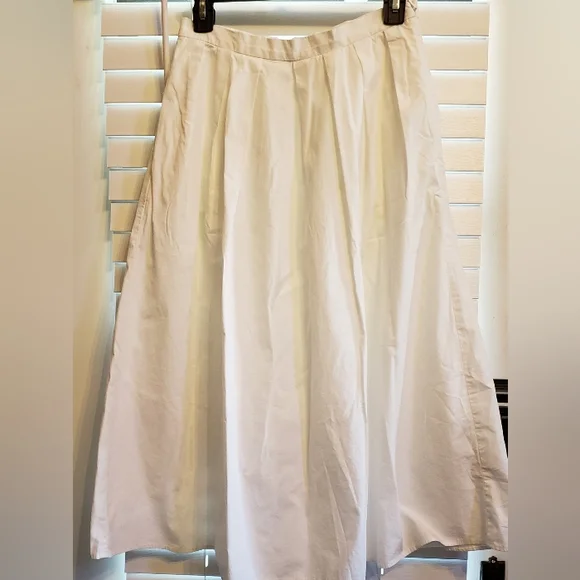 Banana Republic Elegant White Maxi Skirt - Picture 1 of 6
